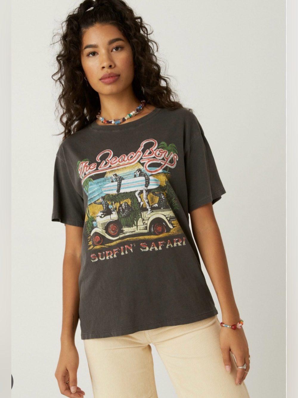 Daydreamer Beach Boys Surfin’ Safari Boyfriend Tee in Vintage Black - Picture 2 of 9